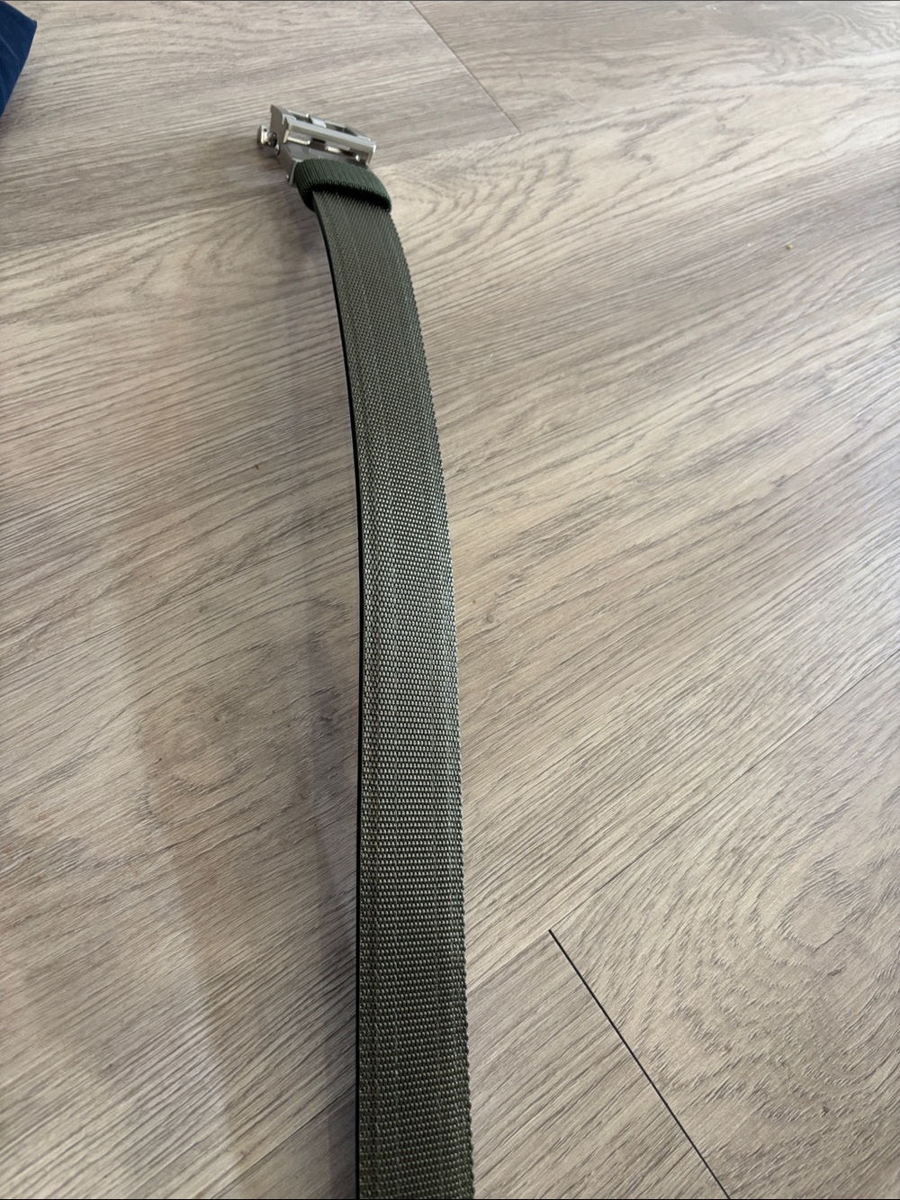 Men's Olive Green Belt with Silver Clip Buckle - Picture 3 of 8